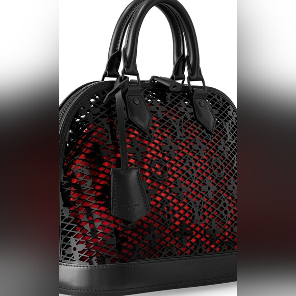 LOUIS VUITTON Patent Calfskin Laced Monogram Alma PM Black LIMITED & RARE - Picture 12 of 16